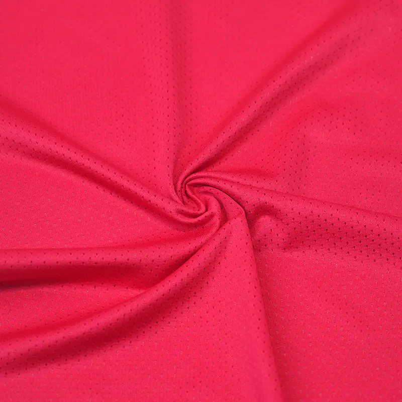 Wie wirkt sich die Atmungsaktivität von Sportswear Stoff auf die sportliche Leistung und den Komfort aus?